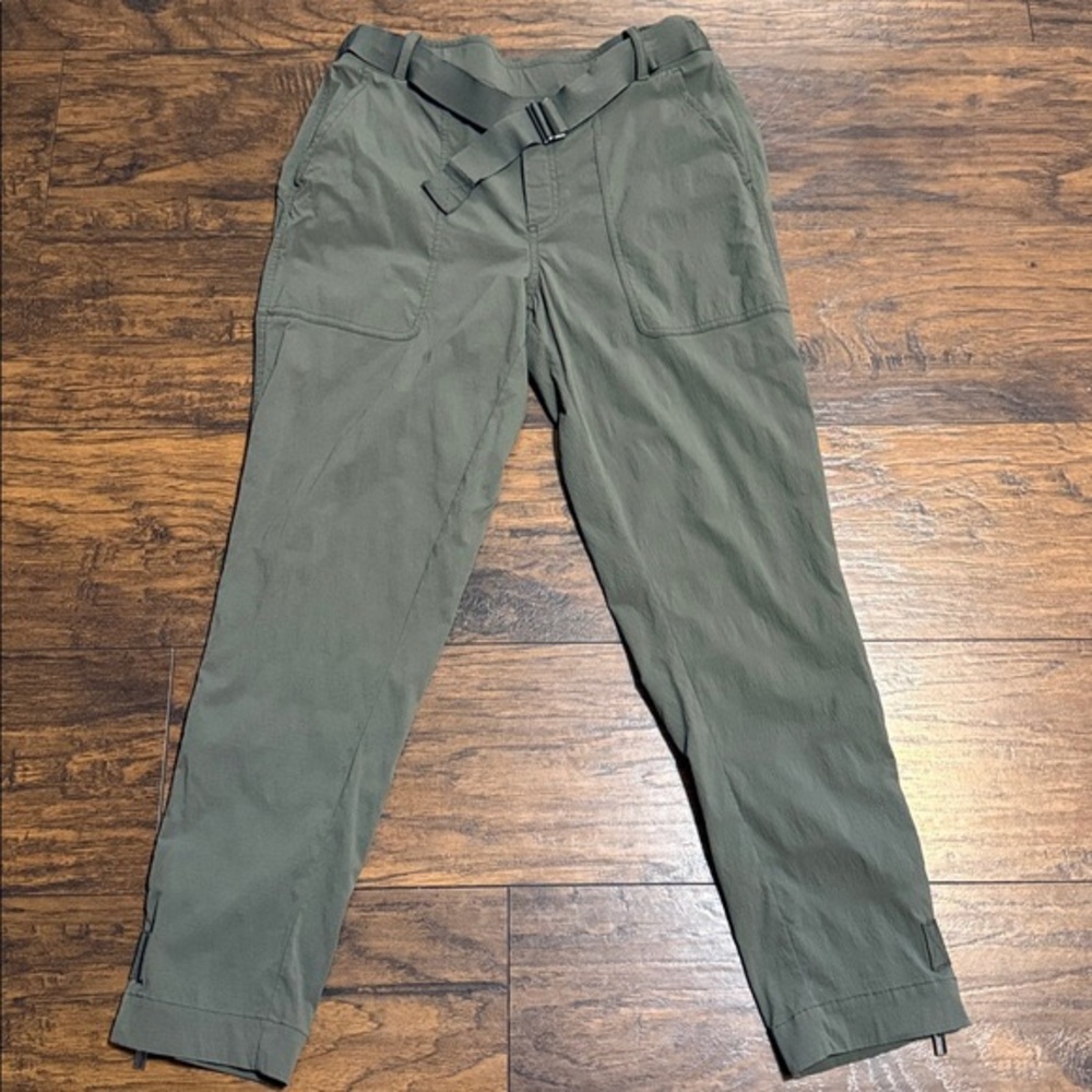Women Green Casual Pants